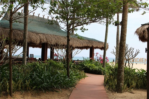 辣小柒跺脚拌面