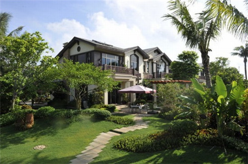 诱回头花艺餐厅鱼蛙火锅